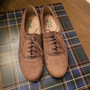 SAS Whisper Oxford Brown Suede  Shoes Womens Size 8 Med Comfort Lace Up USA